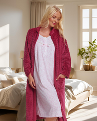 Women's Embossed Fleece Zip Dressing Gown with Front Pockets