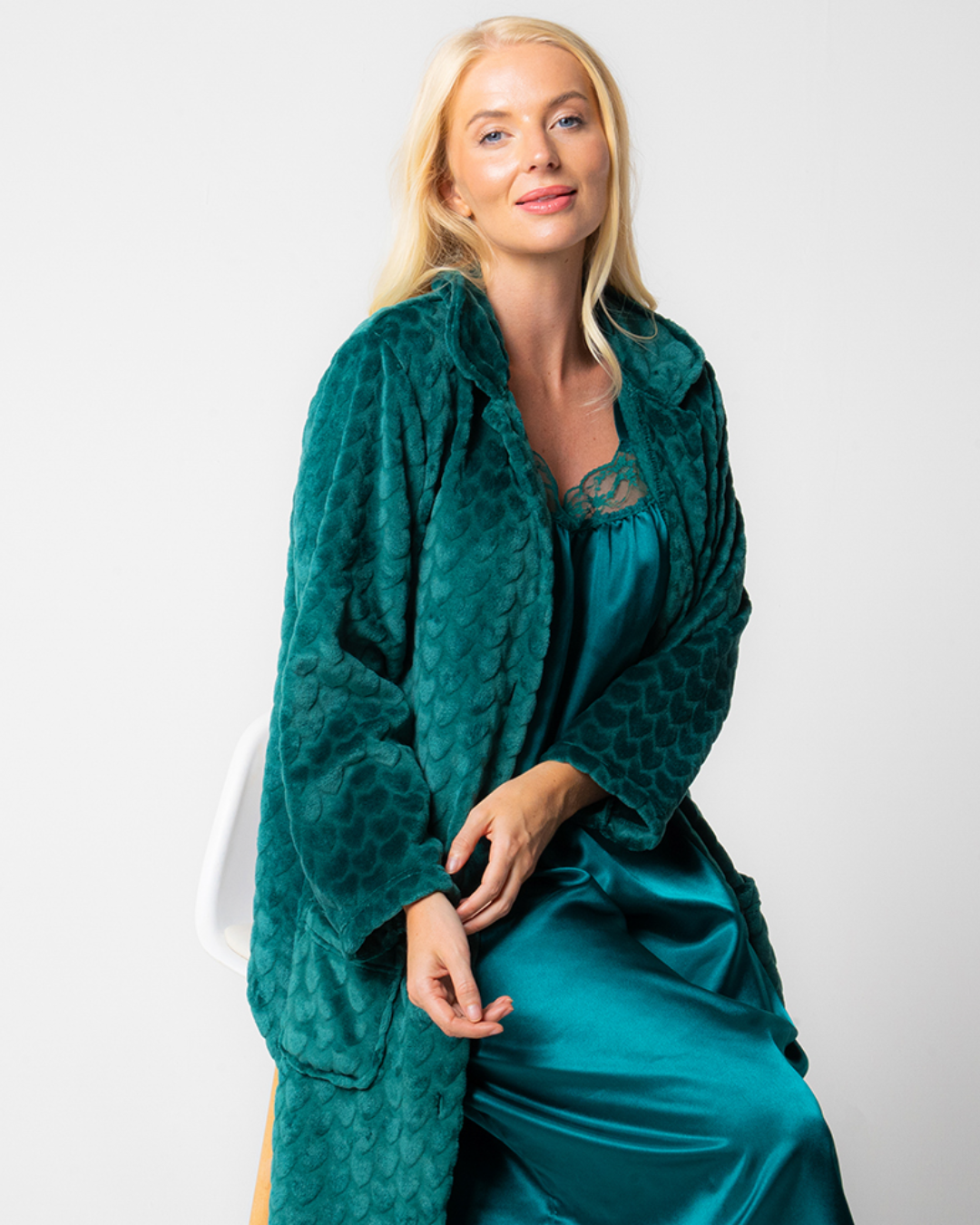 Luxury Embossed Fleece Button Up Dressing Gown
